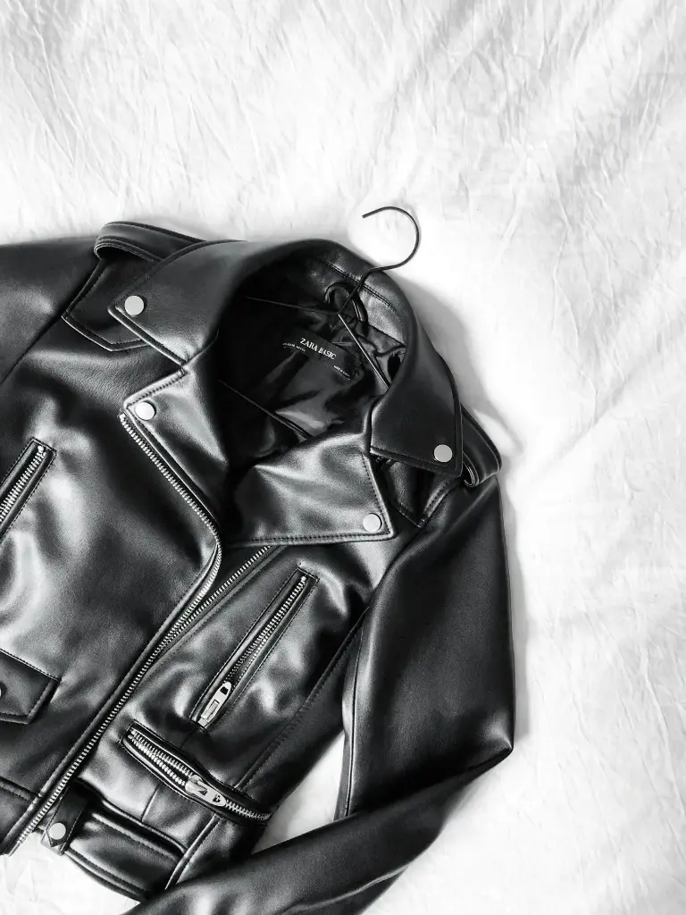 unsplash_nsRBbE6-YLs_jacket.webp.jpg